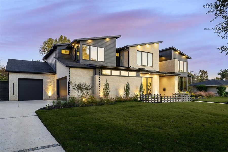 Front exterior of a new home in , Dallas, TX, highlighting curb appeal (Image 25).