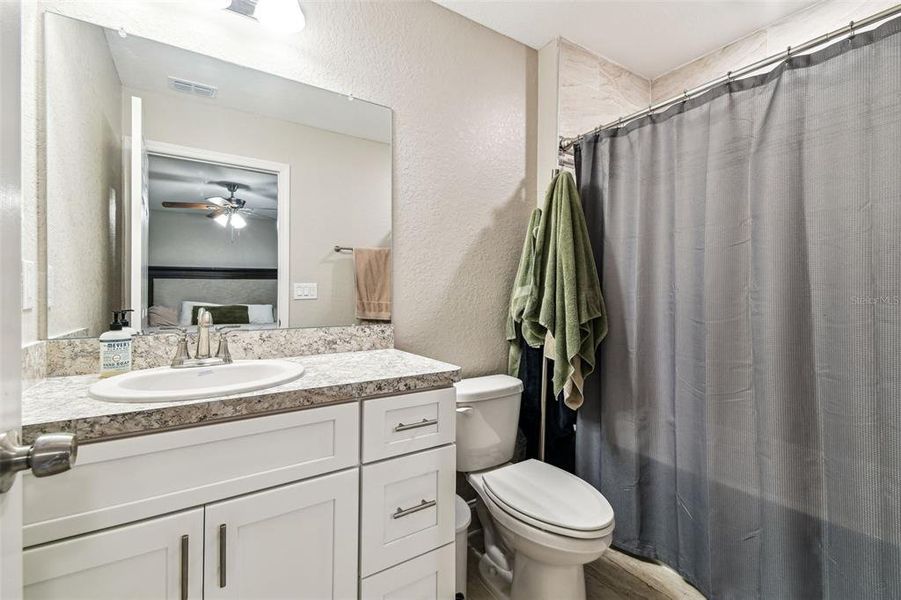 Master Bathroom Master Bathroom