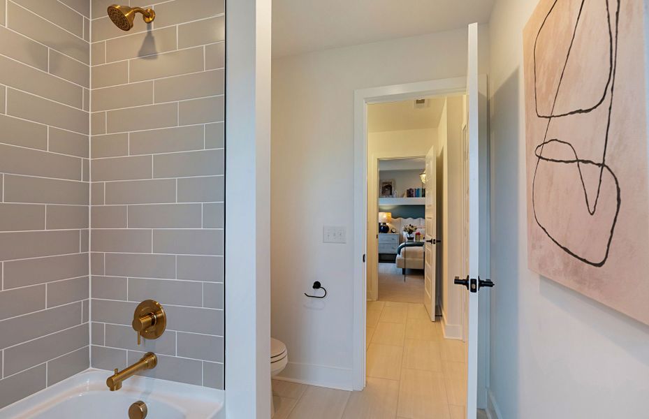 Valleybrook Secondary Bath in new home floor plan at Millstone by Pulte Home Builders Nashville Valleybrook Secondary Bath in new home floor plan at Millstone by Pulte Home Builders Nashville
