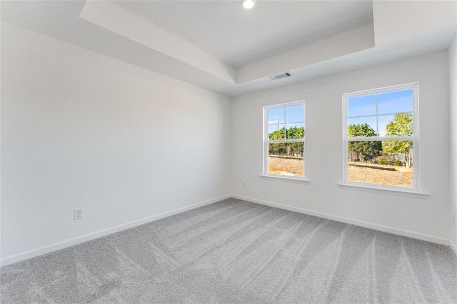 Spacious, unfurnished interior of a new home in Auburn Glen, Dacula (Image 26).