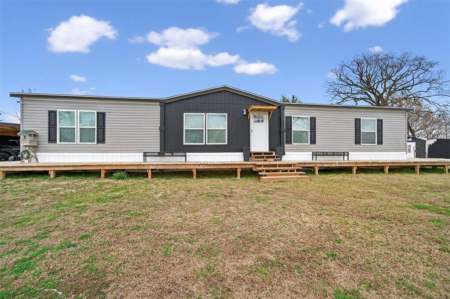 Exterior details and patio area of a home in , Kaufman (Image 24).
