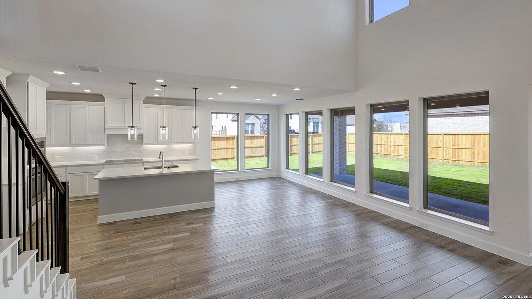 Spacious, unfurnished interior of a new home in Alsatian Oaks, Castroville (Image 21).