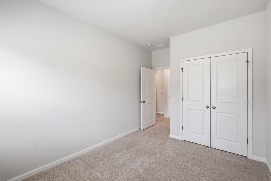 Spacious, unfurnished interior of a new home in Nichols Landing, Charlotte (Image 27).