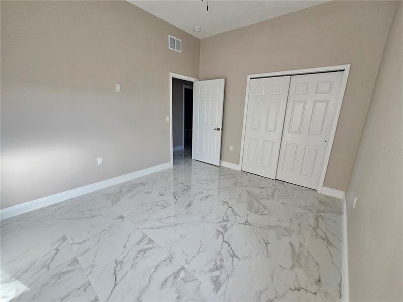 Spacious, unfurnished interior of a new home in , St. Petersburg (Image 12).