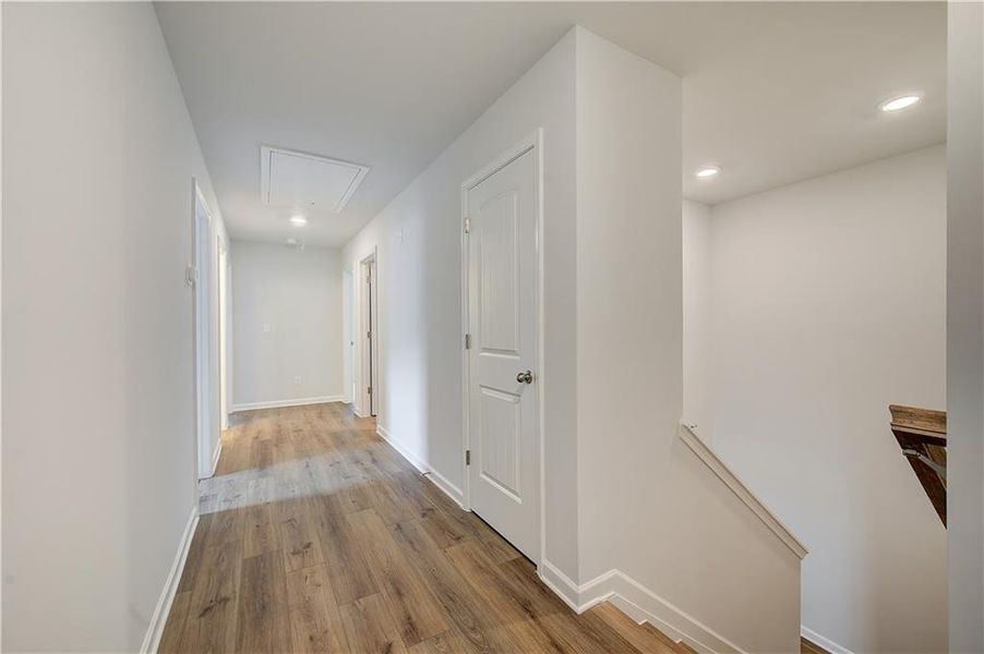 Spacious, unfurnished interior of a new home in Hamilton Lakes, Lawrenceville (Image 12).