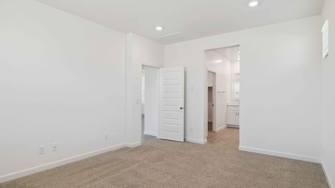 Spacious, unfurnished interior of a new home in Westpark, Buckeye (Image 24). Spacious, unfurnished interior of a new home in Westpark, Buckeye (Image 24).