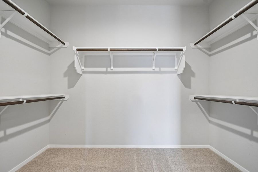 Spacious, unfurnished interior of a new home in Cloverleaf, Austin (Image 19).