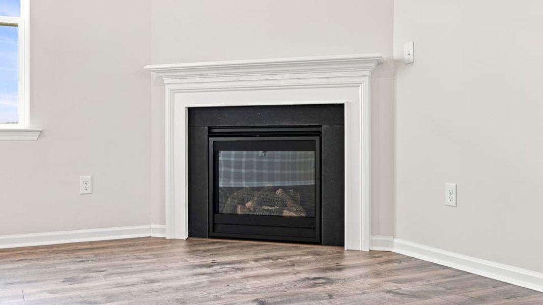 Spacious, unfurnished interior of a new home in Chestnut Ridge, Greenville (Image 22).