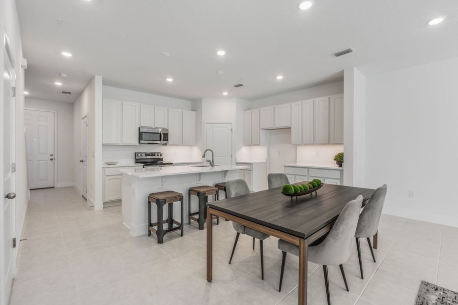 Furnished interior view inside a new home in Magnolia Reserve, Ocoee (Image 3).