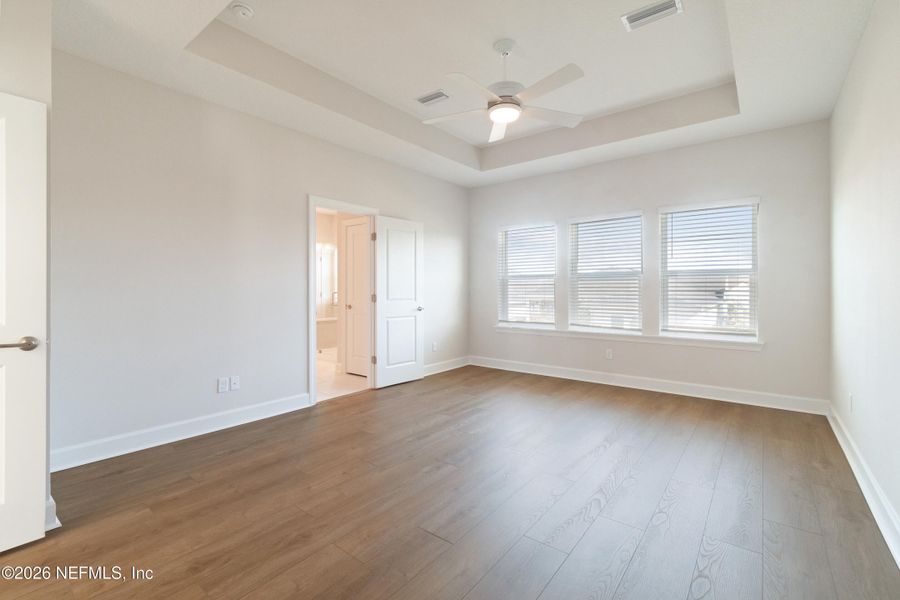 Spacious, unfurnished interior of a new home in Granville at eTown 38', Jacksonville (Image 25).