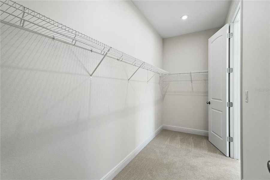 Spacious, unfurnished interior of a new home in North River Ranch -  Longmeadow, Parrish (Image 19).