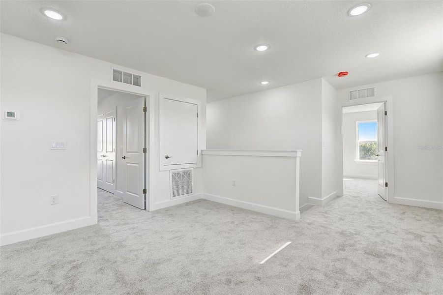 Spacious, unfurnished interior of a new home in , Apopka (Image 35).