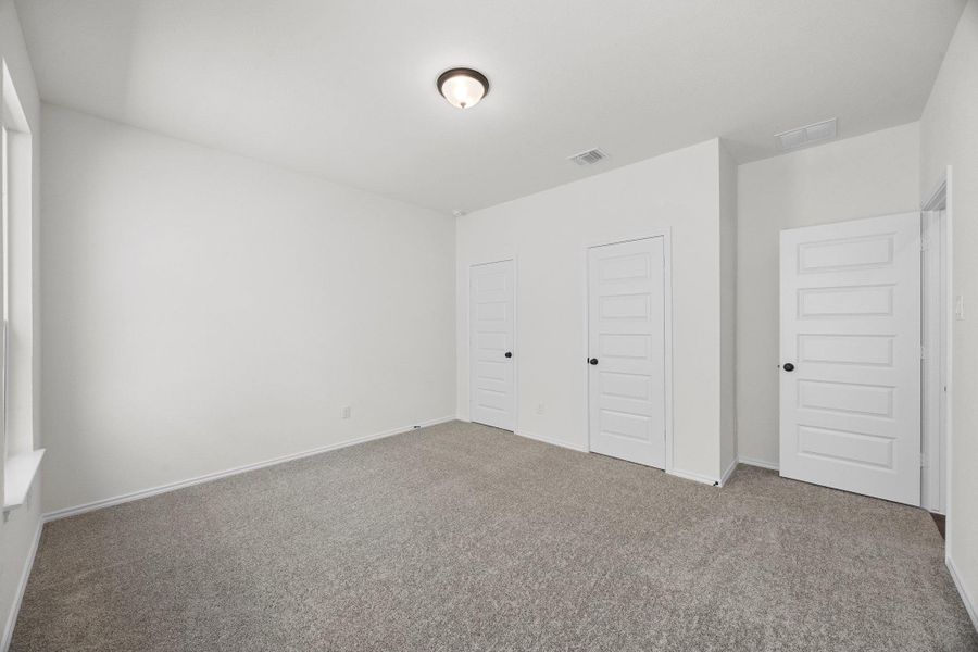 Spacious, unfurnished interior of a new home in Salerno - Classic Collection, Round Rock (Image 32).