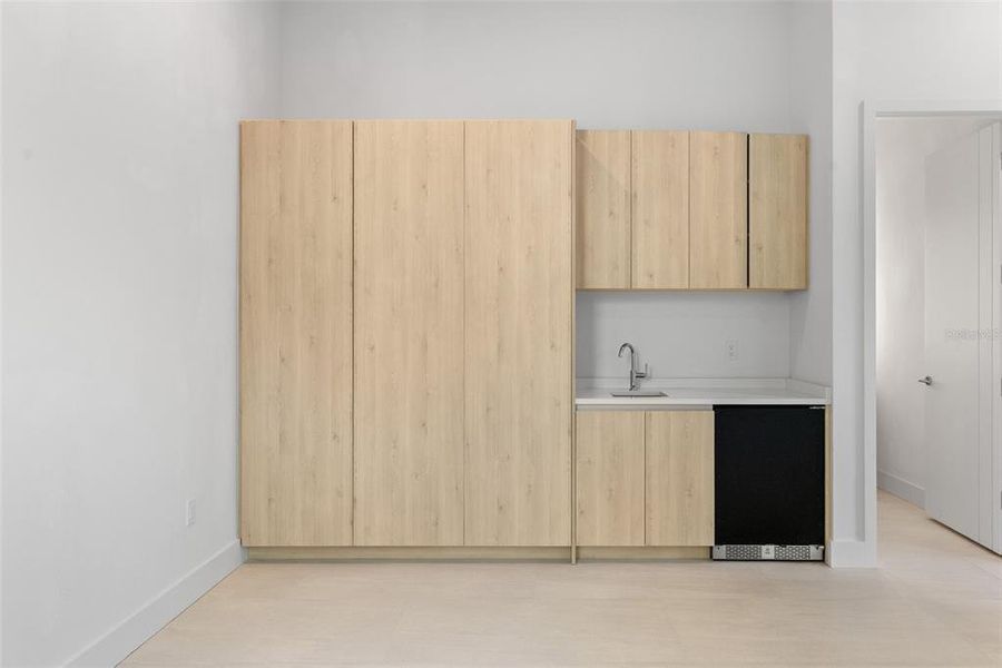 Sample of building materials used in homes in , Tampa (Image 62).