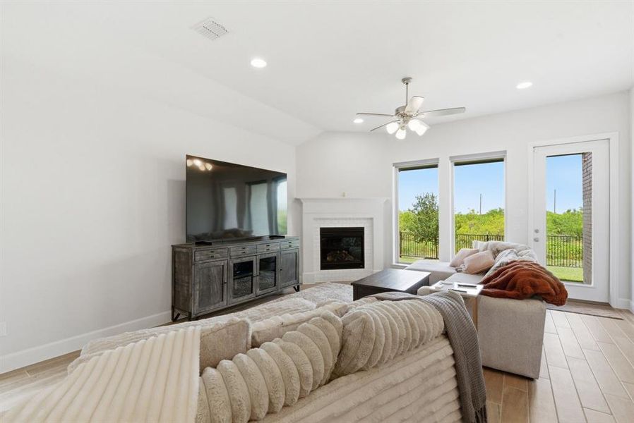 Furnished interior view inside a new home in Sweetgrass, Haslet (Image 13).