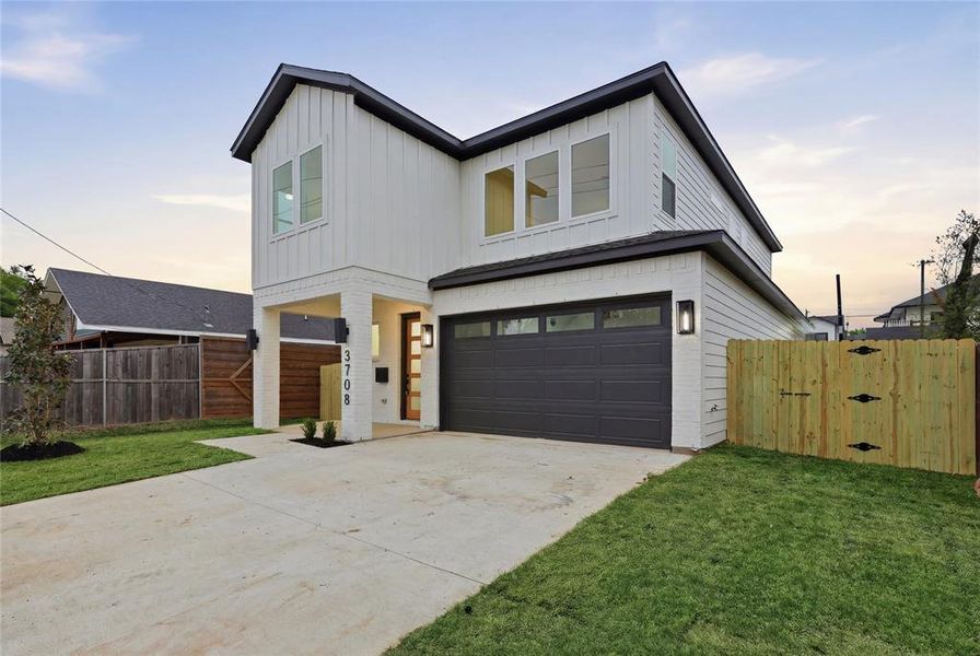 Front exterior of a new home in , Dallas, TX, highlighting curb appeal (Image 18).