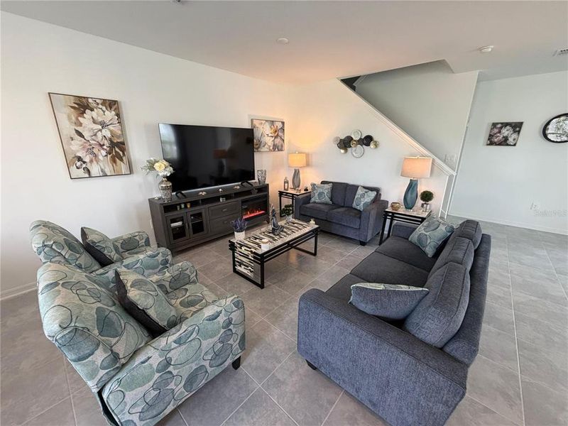 Furnished interior view inside a new home in , Davenport (Image 28). Furnished interior view inside a new home in , Davenport (Image 28).