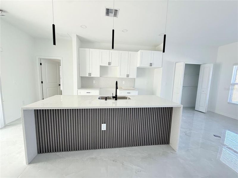 Image 20 of a home in .