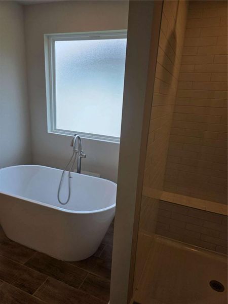 Image 10 of a home in Creekbend Overlook.