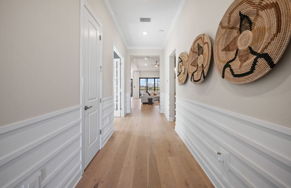 Flow through layout Flow through layout