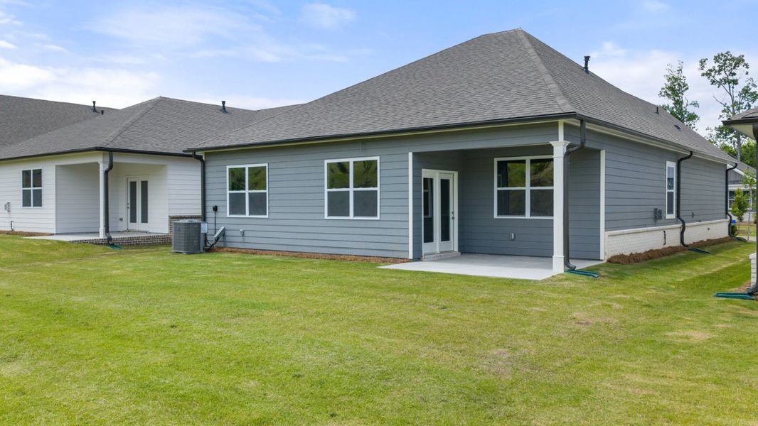 Representative exterior details of a home built from the ACADIA by D.R. Horton in Hamptons at Riverwood North, Dallas (Image 3). Representative exterior details of a home built from the ACADIA by D.R. Horton in Hamptons at Riverwood North, Dallas (Image 3).