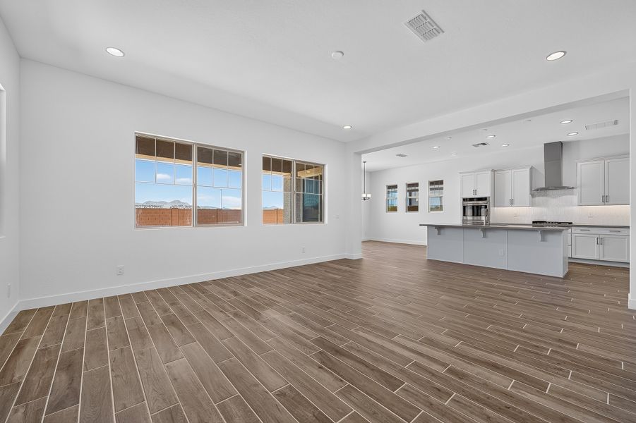Spacious, unfurnished interior of a new home in Ellsworth Ranch, Queen Creek (Image 16). Spacious, unfurnished interior of a new home in Ellsworth Ranch, Queen Creek (Image 16).