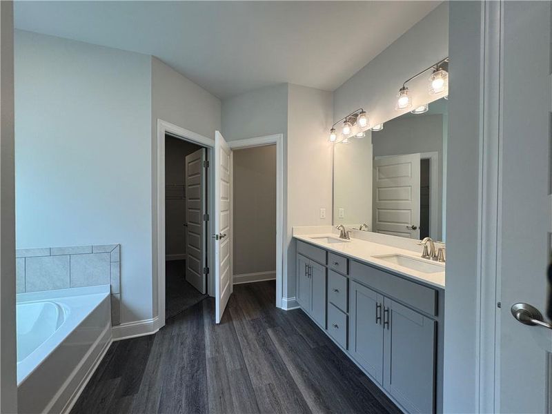 Furnished interior view inside a new home in Tuscany Hills, Douglasville (Image 8).