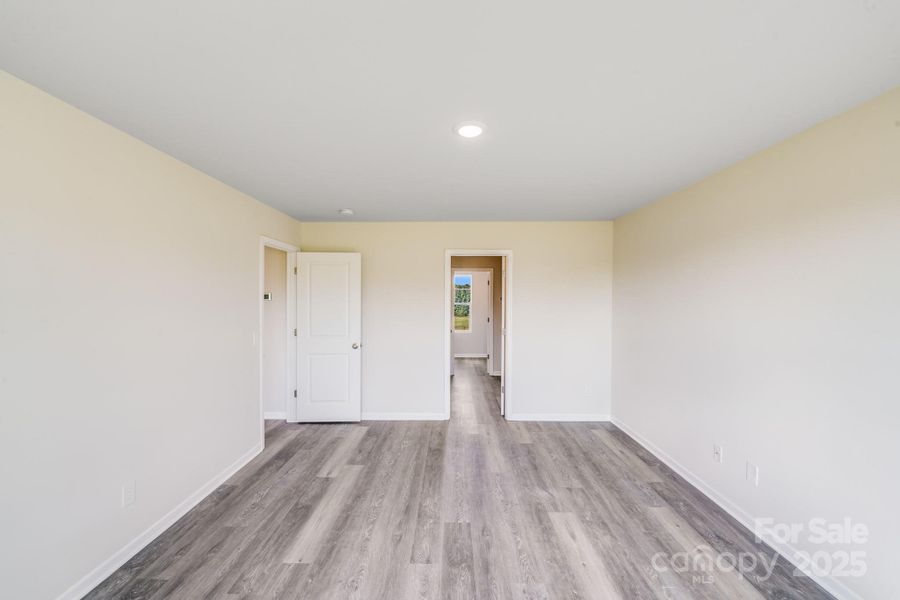 Spacious, unfurnished interior of a new home in , Statesville (Image 15). Spacious, unfurnished interior of a new home in , Statesville (Image 15).