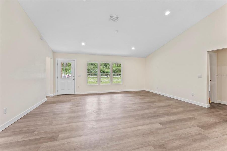 Spacious, unfurnished interior of a new home in , Georgetown (Image 12).
