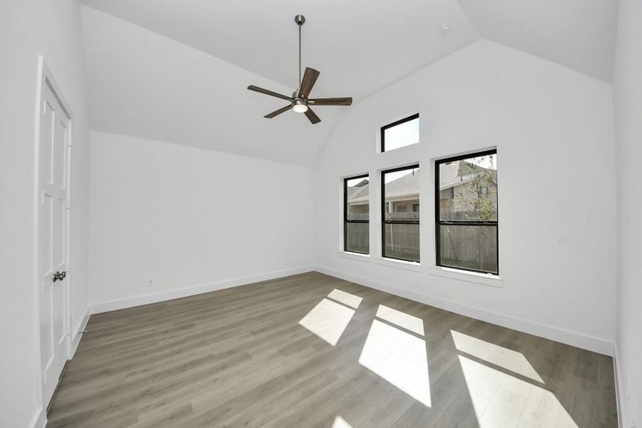 Spacious, unfurnished interior of a new home in ARTAVIA: Hilltop Collection, Conroe (Image 11).