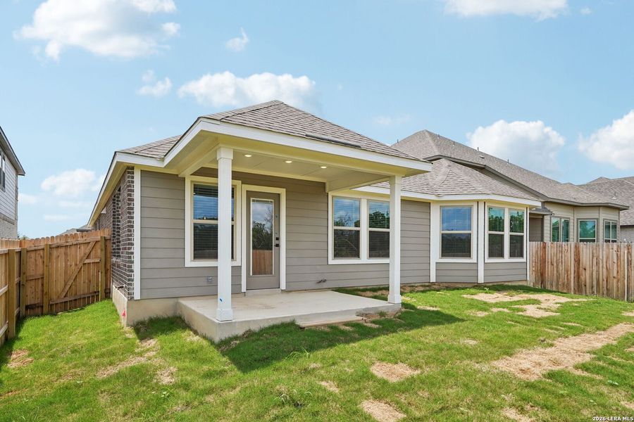 Exterior details and patio area of a home in , San Antonio (Image 31).