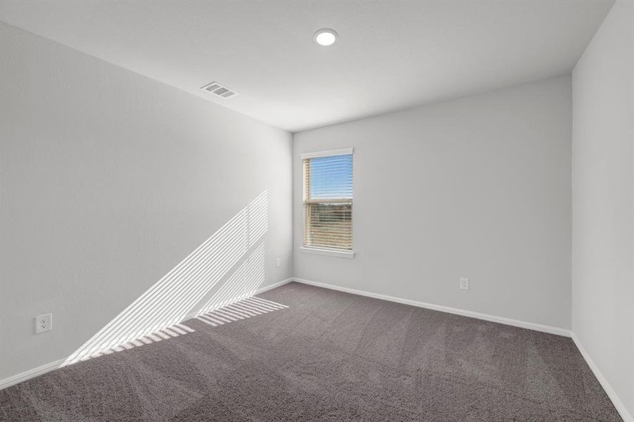 Spacious, unfurnished interior of a new home in ValleyBrooke, Mesquite (Image 23).