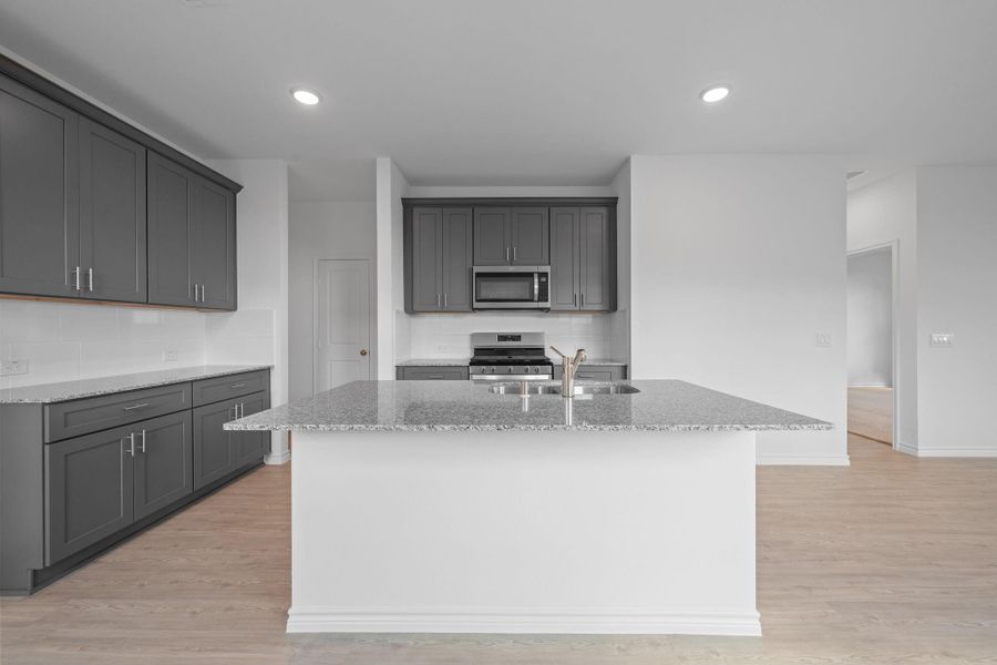Furnished interior view inside a new home in River Ranch, Dayton (Image 10).