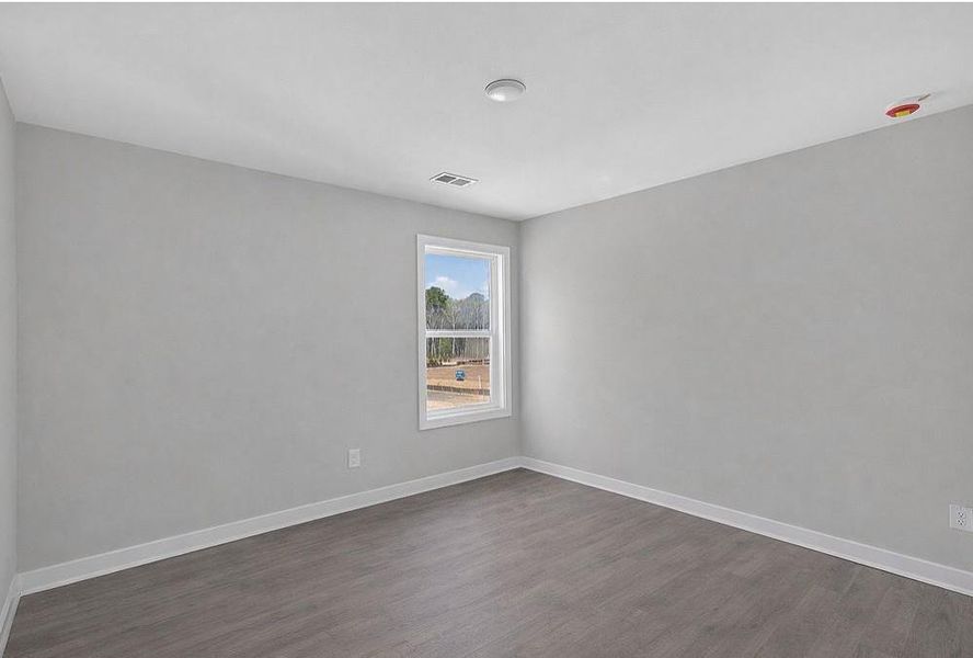 Spacious, unfurnished interior of a new home in , Fayetteville (Image 9).