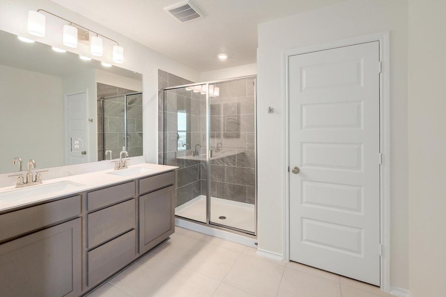 Furnished interior view inside a new home in Salerno - Heritage Collection, Round Rock (Image 9).