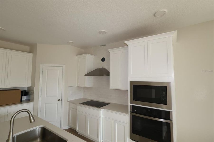 Close-up of interior finishes inside a home in Estates at Rivercrest, Sanford (Image 14).
