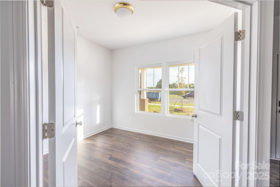 Spacious, unfurnished interior of a new home in Morrow Brook, Albemarle (Image 18).