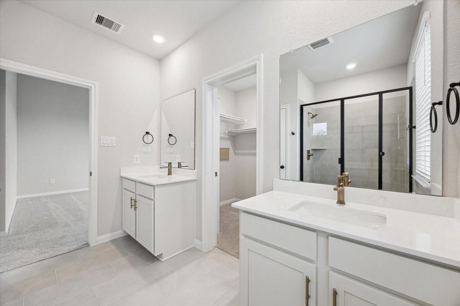 Furnished interior view inside a new home in Elyson, Katy (Image 9).