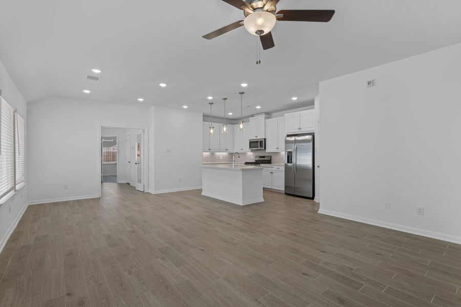 Spacious, unfurnished interior of a new home in Woodforest, Montgomery (Image 18). Spacious, unfurnished interior of a new home in Woodforest, Montgomery (Image 18).