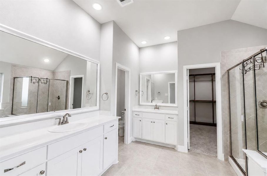 Furnished interior view inside a new home in Creekview Farms, Greenville (Image 8).