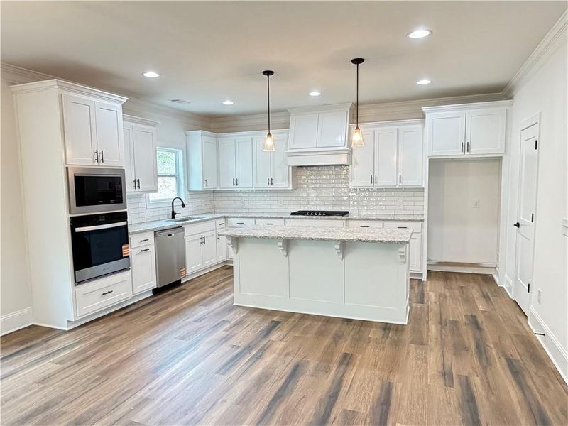 Furnished interior view inside a new home in , Jefferson (Image 7).
