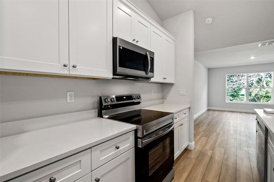 Furnished interior view inside a new home in , Ocala (Image 9).