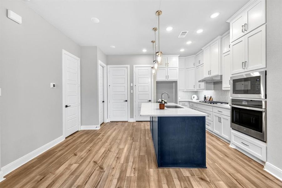 Furnished interior view inside a new home in Hillside at Las Colinas, Irving (Image 9).