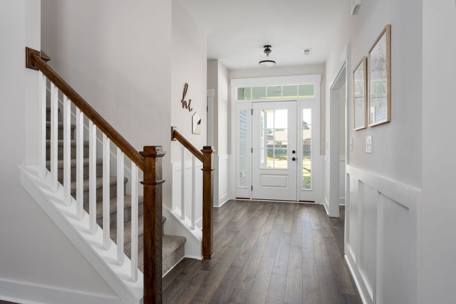 Representative unfurnished interior of a home built from the Beaufort by Stevens Fine Homes in Murray Woods, Wilmington (Image 21).
