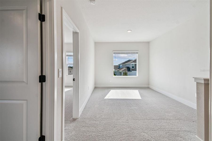 Spacious, unfurnished interior of a new home in North River Ranch – Townhomes, Parrish (Image 32).