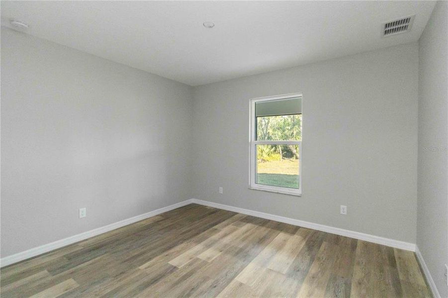 Spacious, unfurnished interior of a new home in , North Port (Image 21).