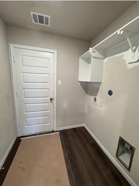 Spacious, unfurnished interior of a new home in Townsend Reserve, Splendora (Image 26).