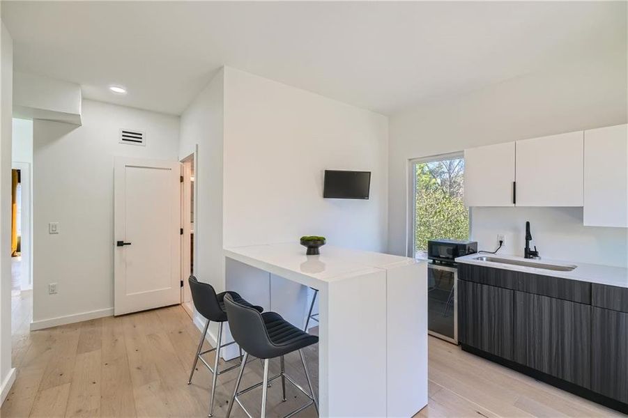 Furnished interior view inside a new home in , Atlanta (Image 9).