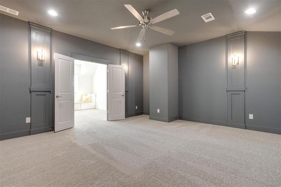 Spacious, unfurnished interior of a new home in Aledo Heights, Aledo (Image 22). Spacious, unfurnished interior of a new home in Aledo Heights, Aledo (Image 22).