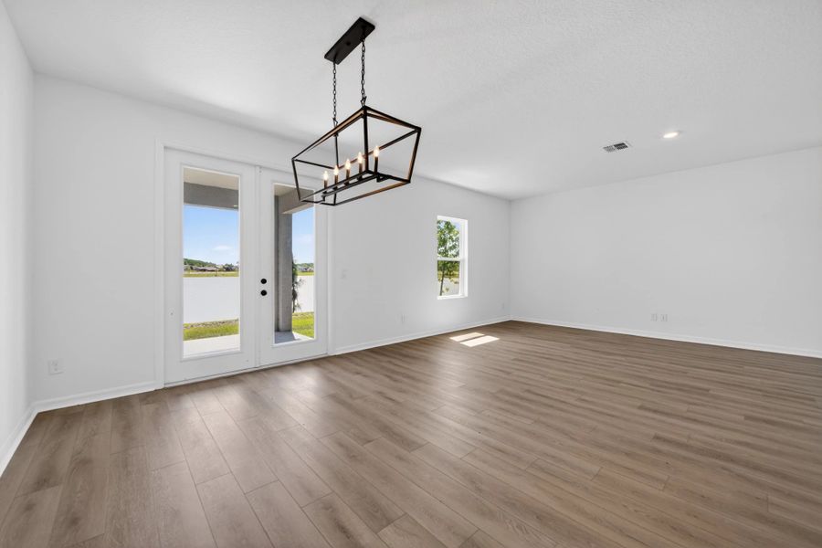 Spacious, unfurnished interior of a new home in Catamaran Cove, Rockledge (Image 11).